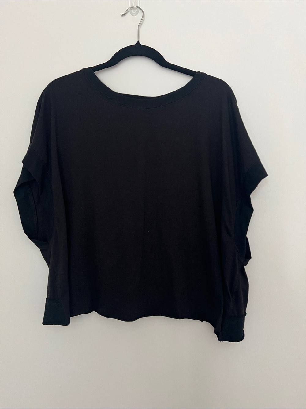 Black Women's Relaxed Short Sleeve crop Top